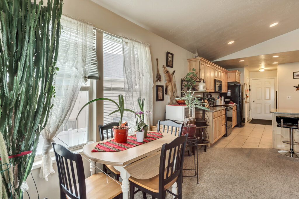 1018 W 3000 N, Pleasant View, 84414