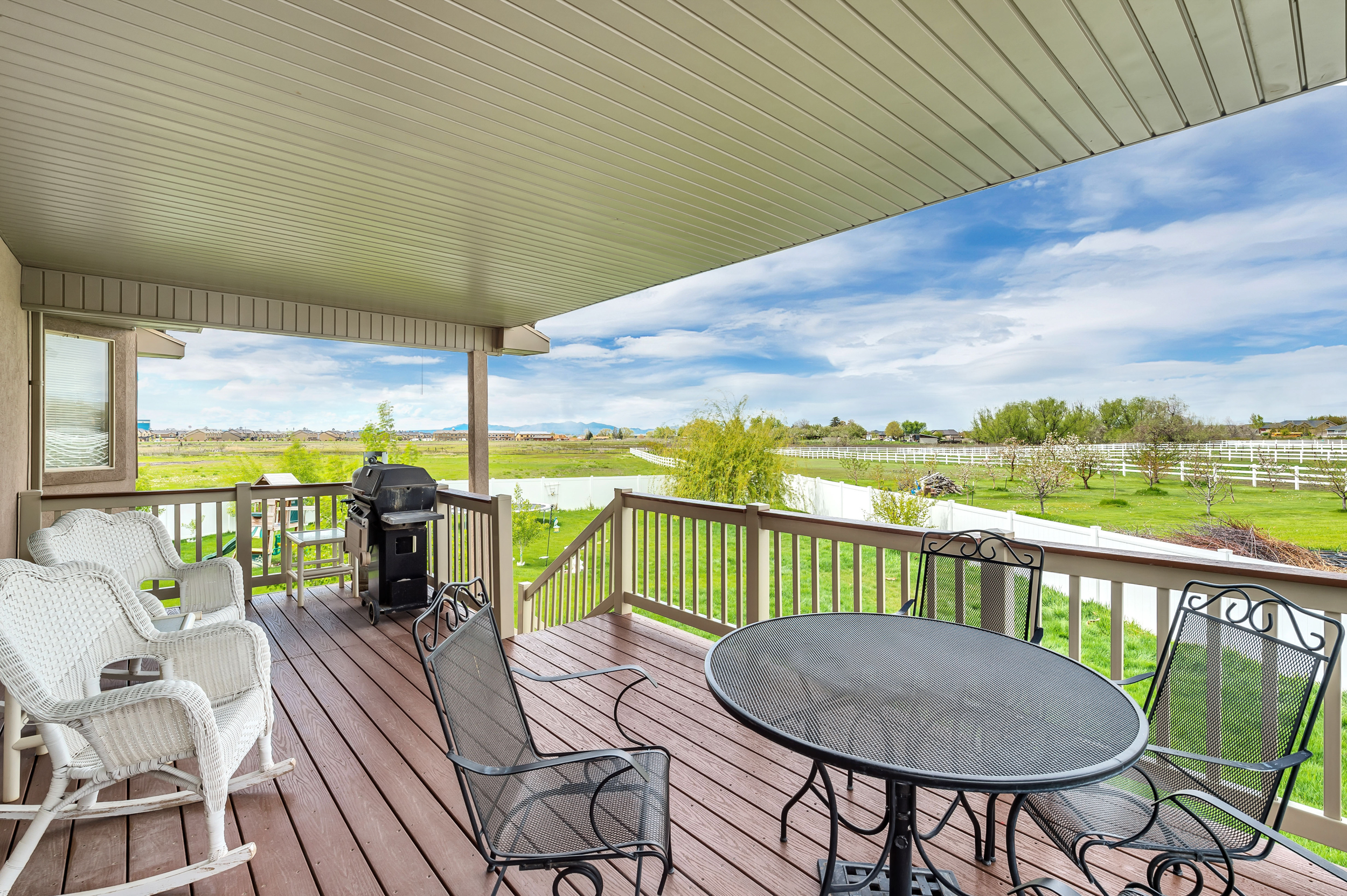 1018 W 3000 N, Pleasant View, 84414