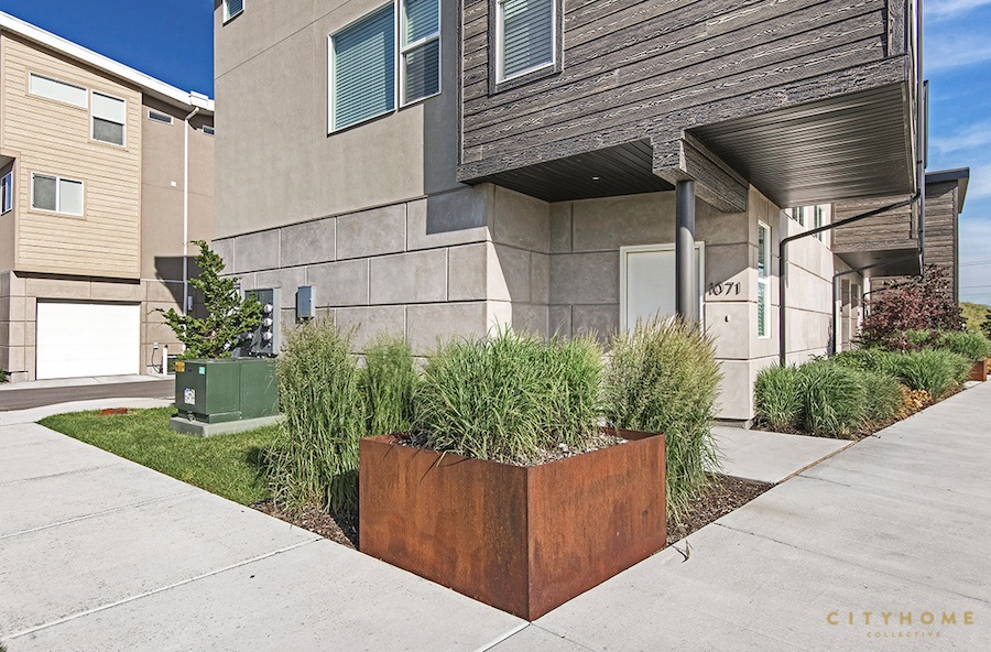 Movin’ On Up | Rooftop Dr