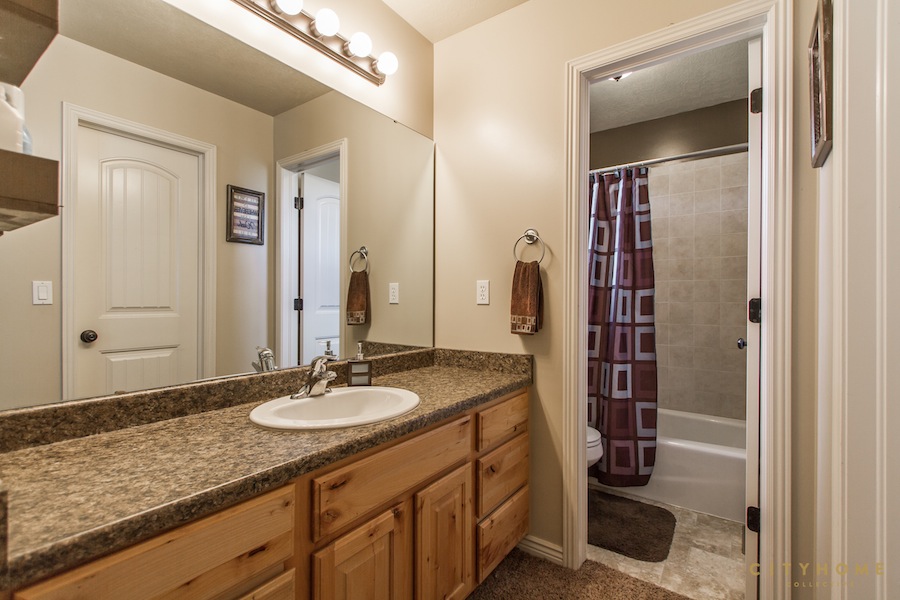 111 W 2400 S, Clearfield, UT, 84105