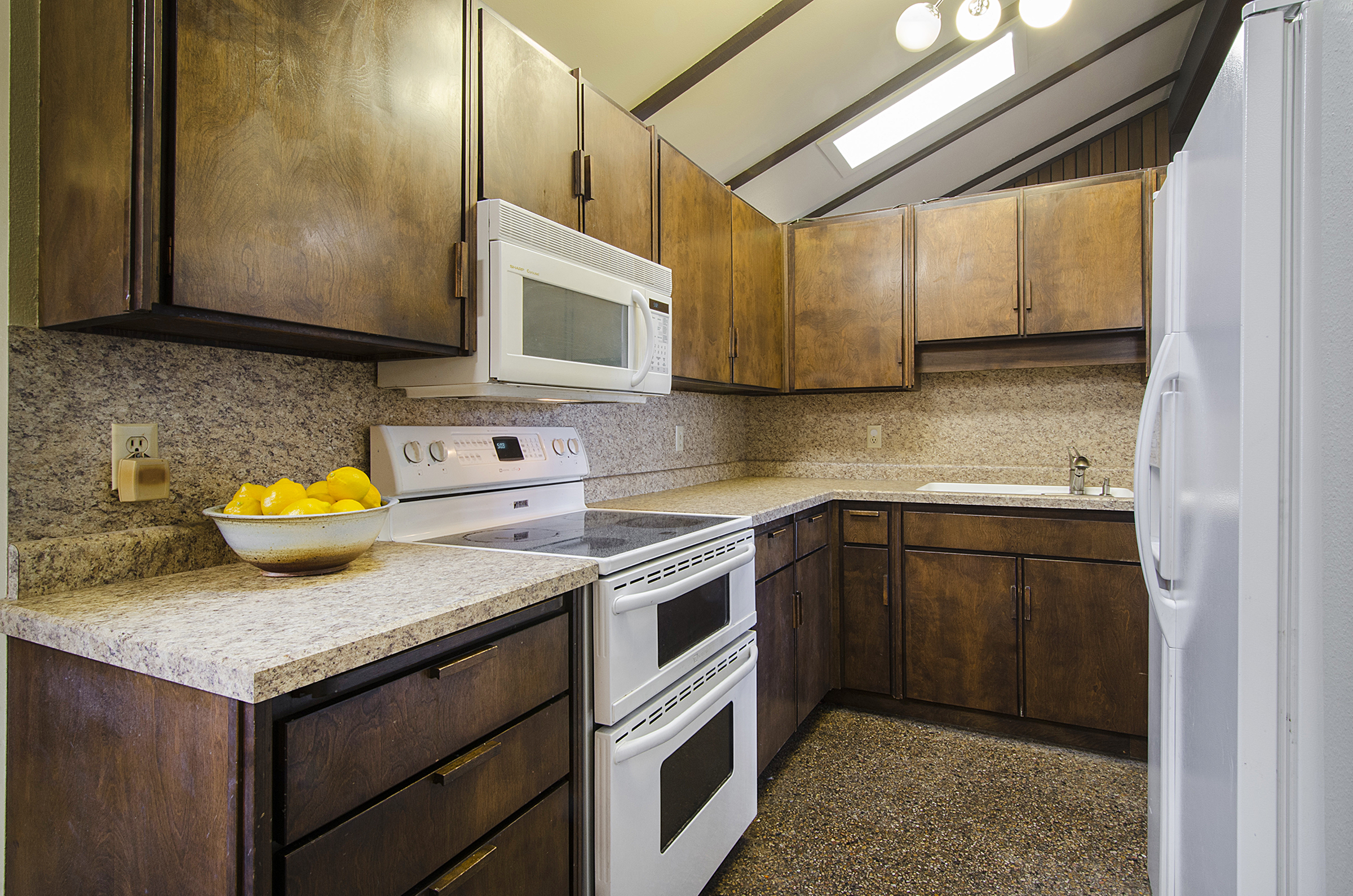 2434 W 3965 S, West Valley City, UT, 84119