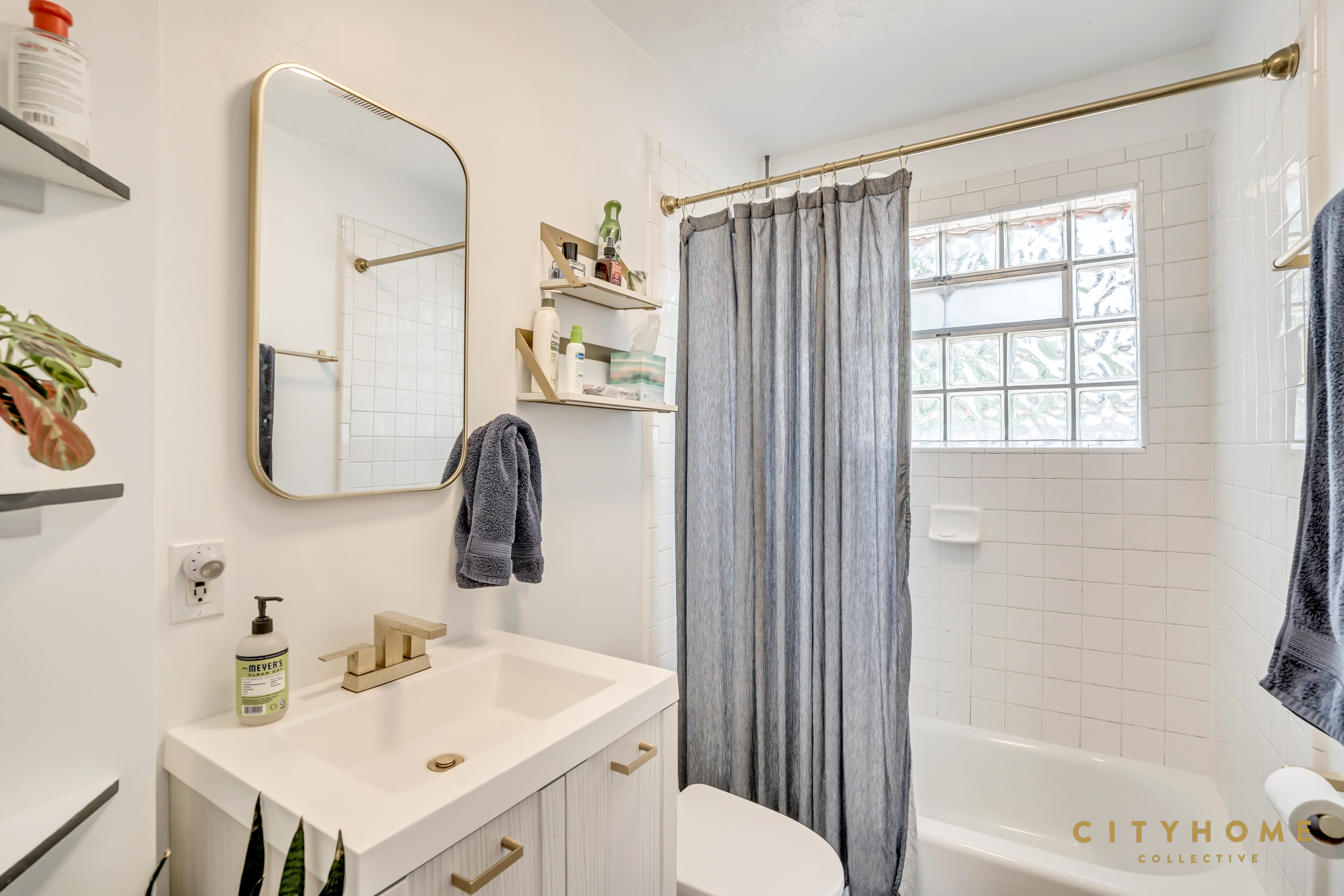 1210 W 900 N, Salt Lake City, 84116