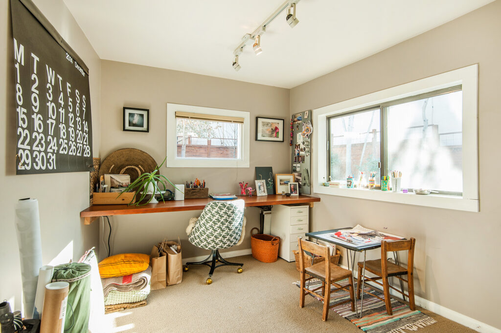 566 Center St W, Salt Lake City, UT, 84103