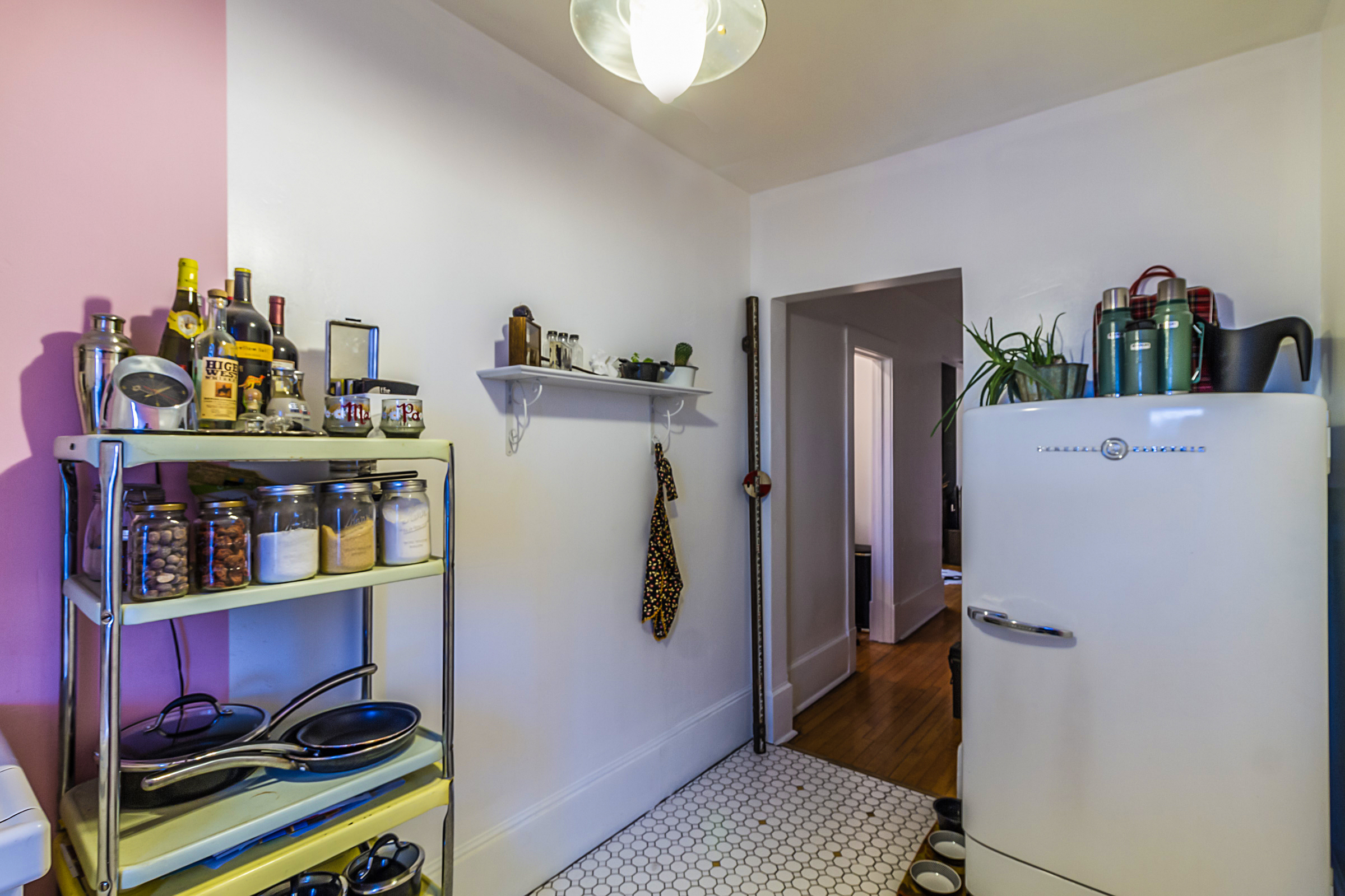 86 N B St #18