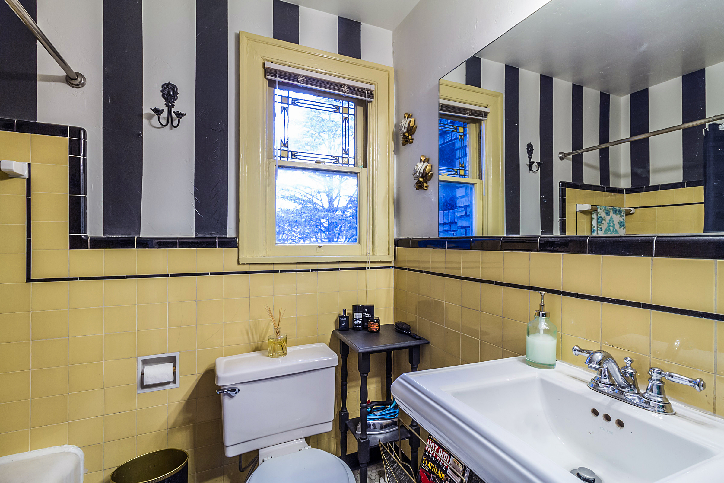 86 N B St #18