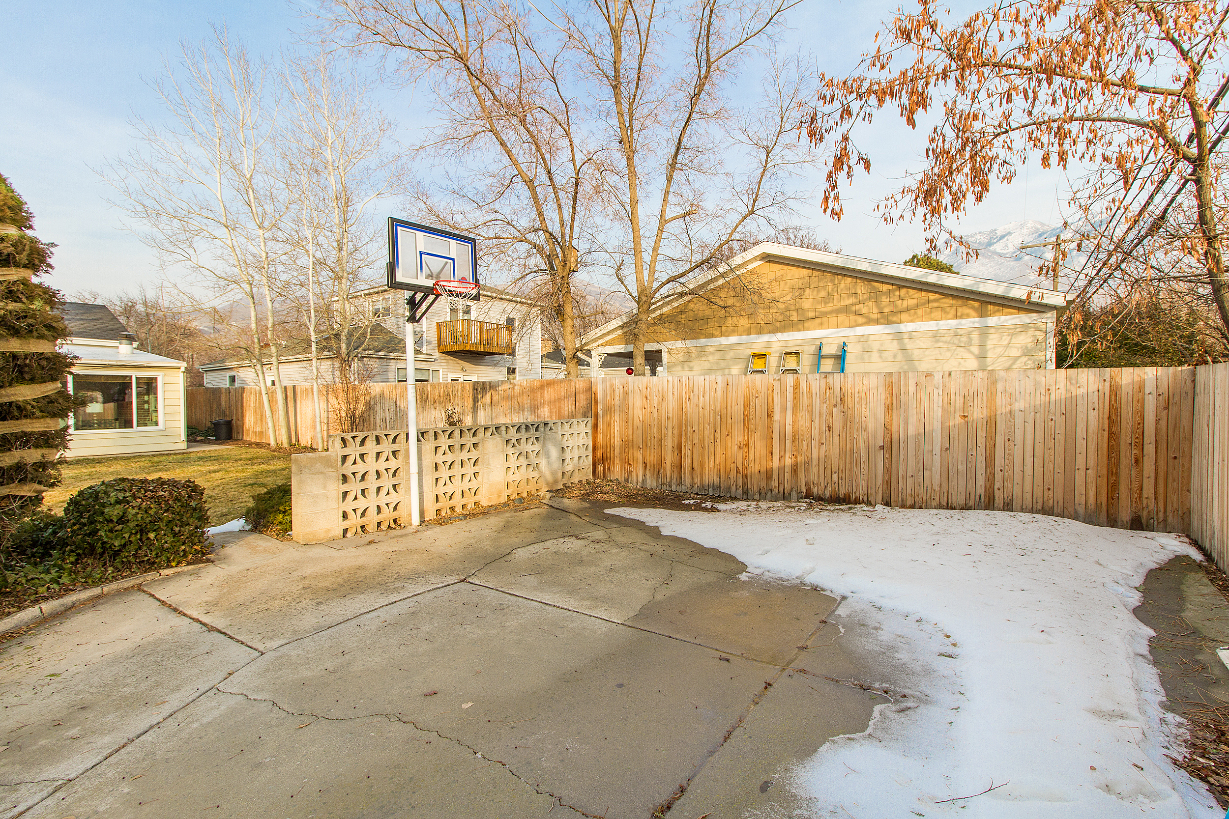 2974 E Louise Ave, Salt Lake City, UT, 84109