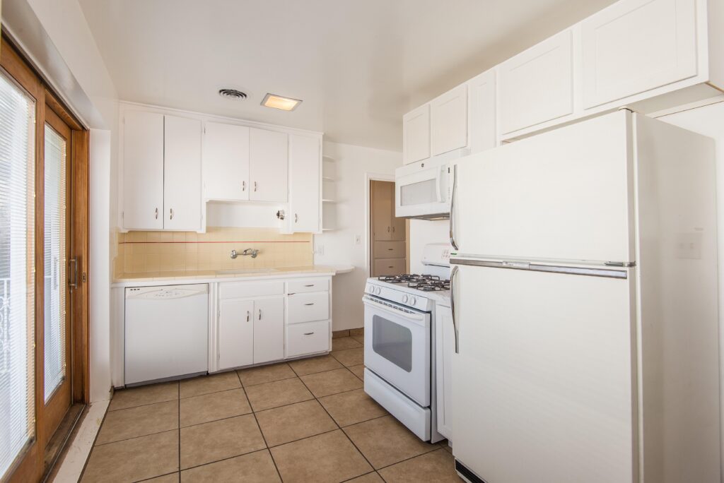 2589 E Commonwealth Ave, Salt Lake City, UT, 84109