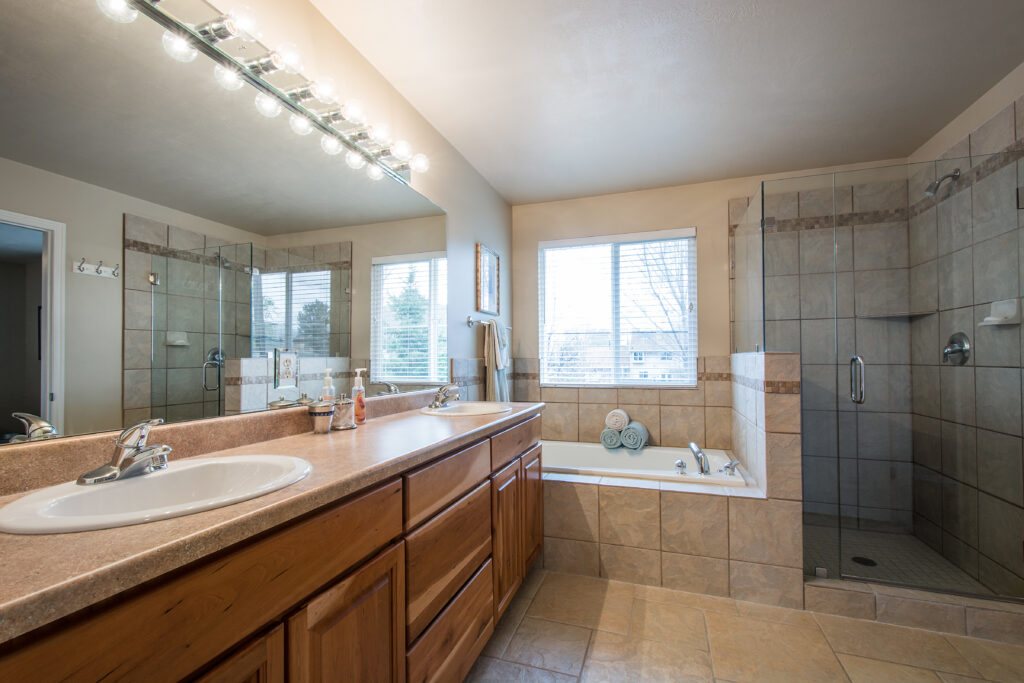 2969 S Adams Garden Cv, Salt Lake City, UT, 84106