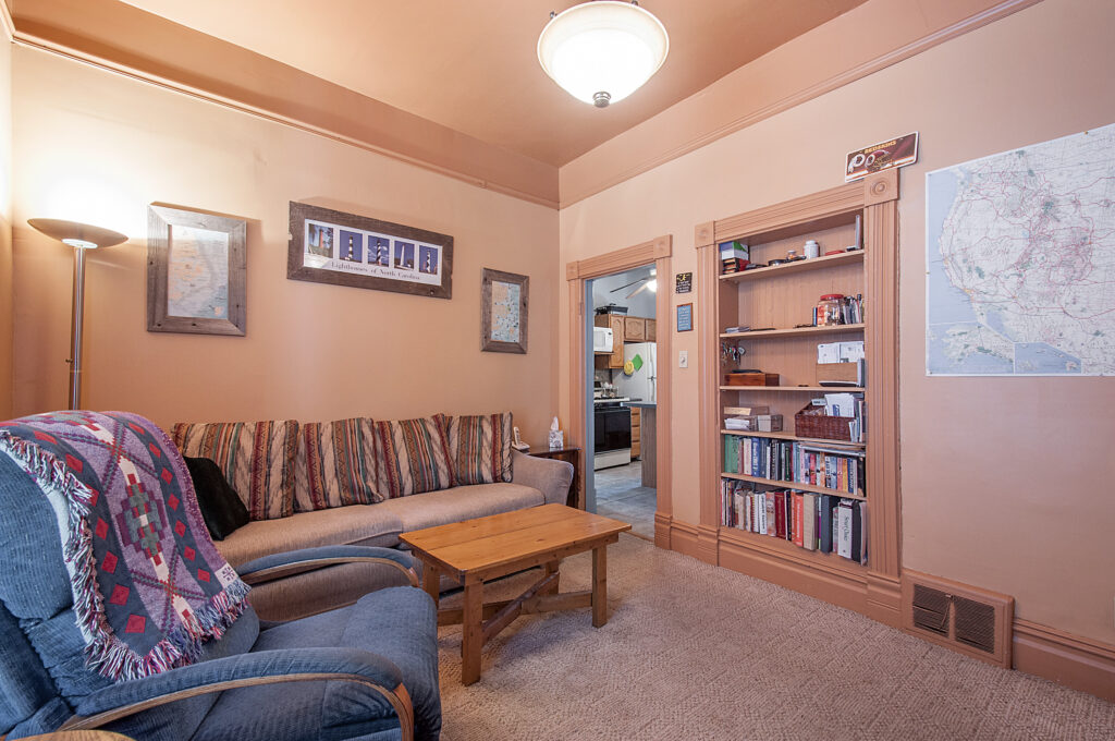440 E Hollywood Ave, Salt Lake City, UT, 84115