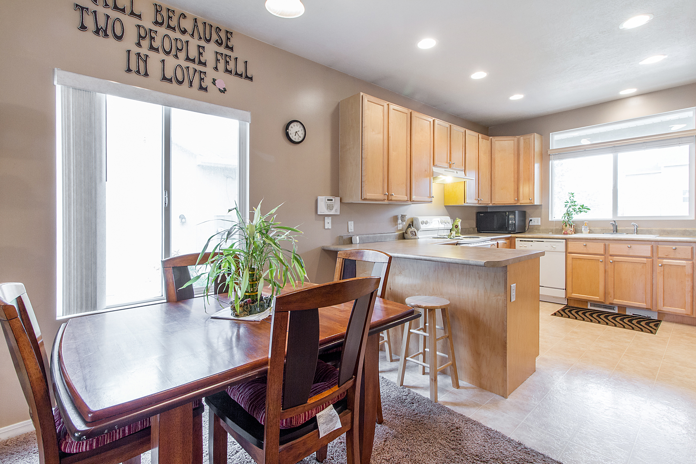 3256 S Summer Trail Dr, West Valley City, UT, 84120
