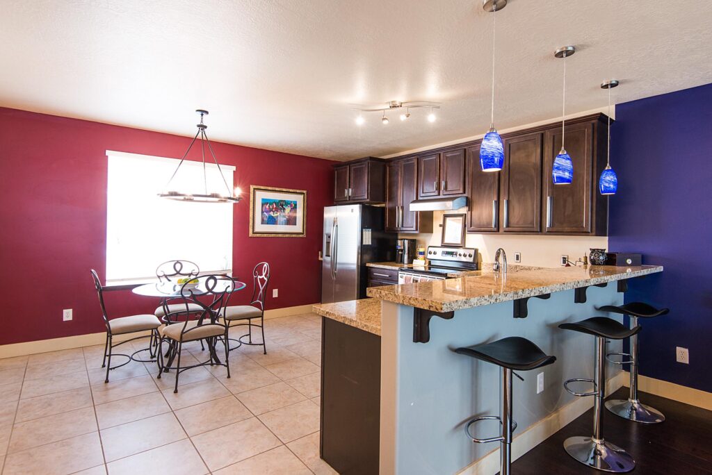 127 W Inverkeithing Dr, Salt Lake City, UT, 84115