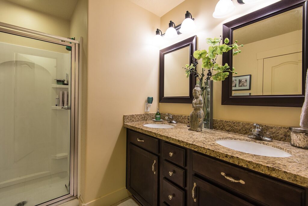 127 W Inverkeithing Dr, Salt Lake City, UT, 84115