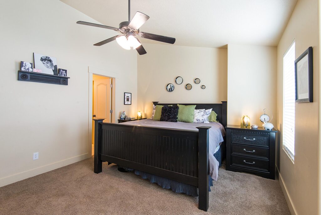127 W Inverkeithing Dr, Salt Lake City, UT, 84115