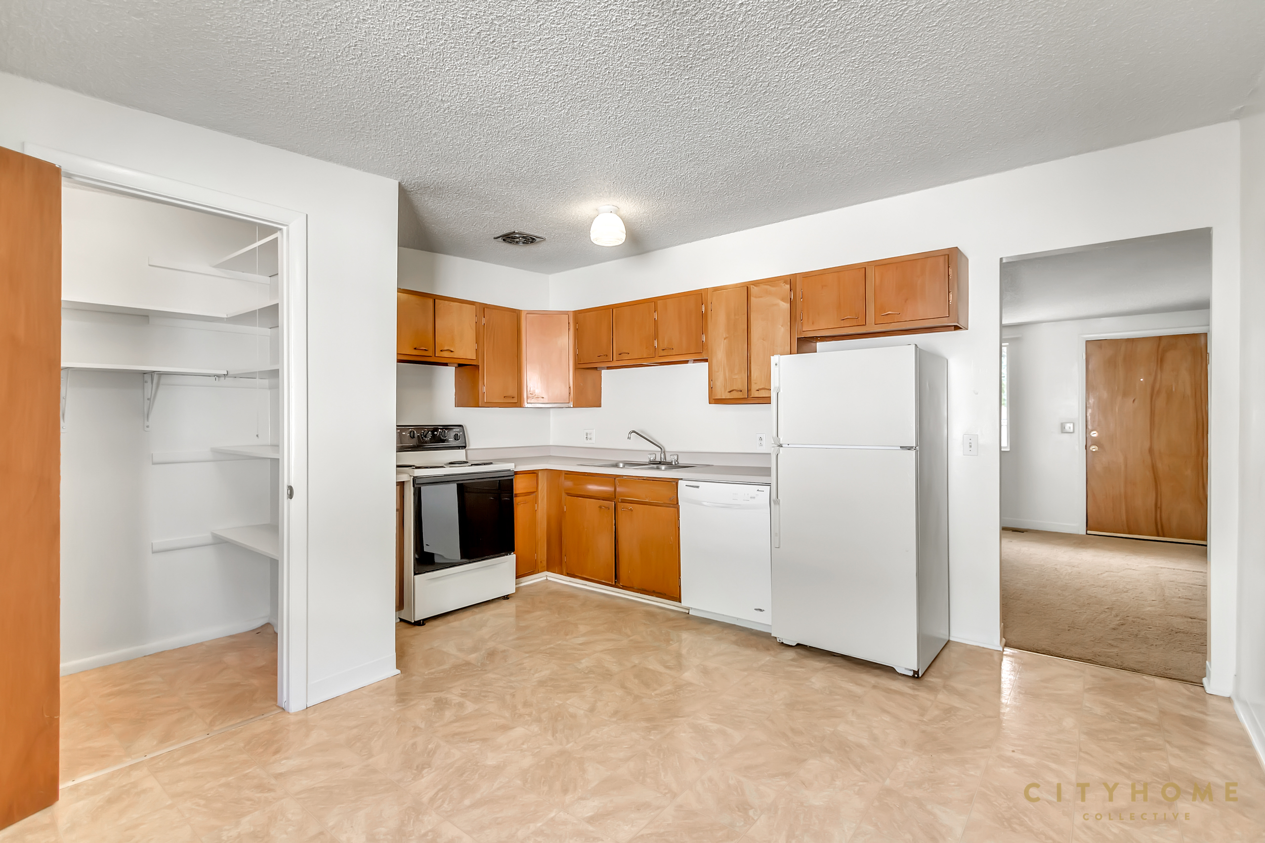 2574 S 800 E Salt Lake City, 84106