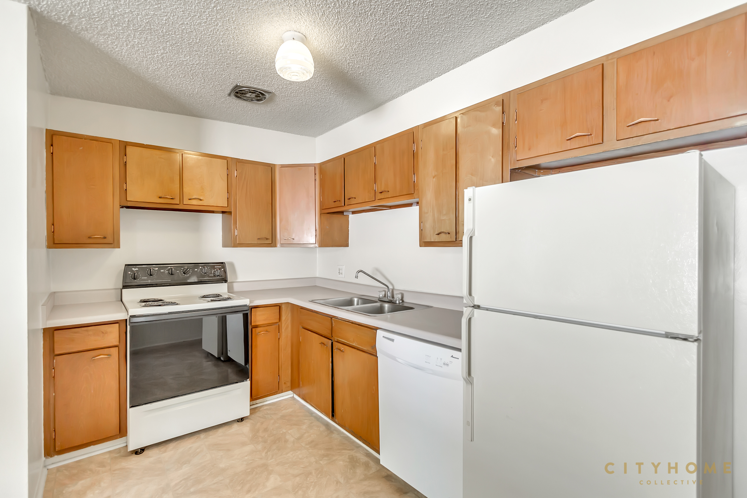 2574 S 800 E Salt Lake City, 84106