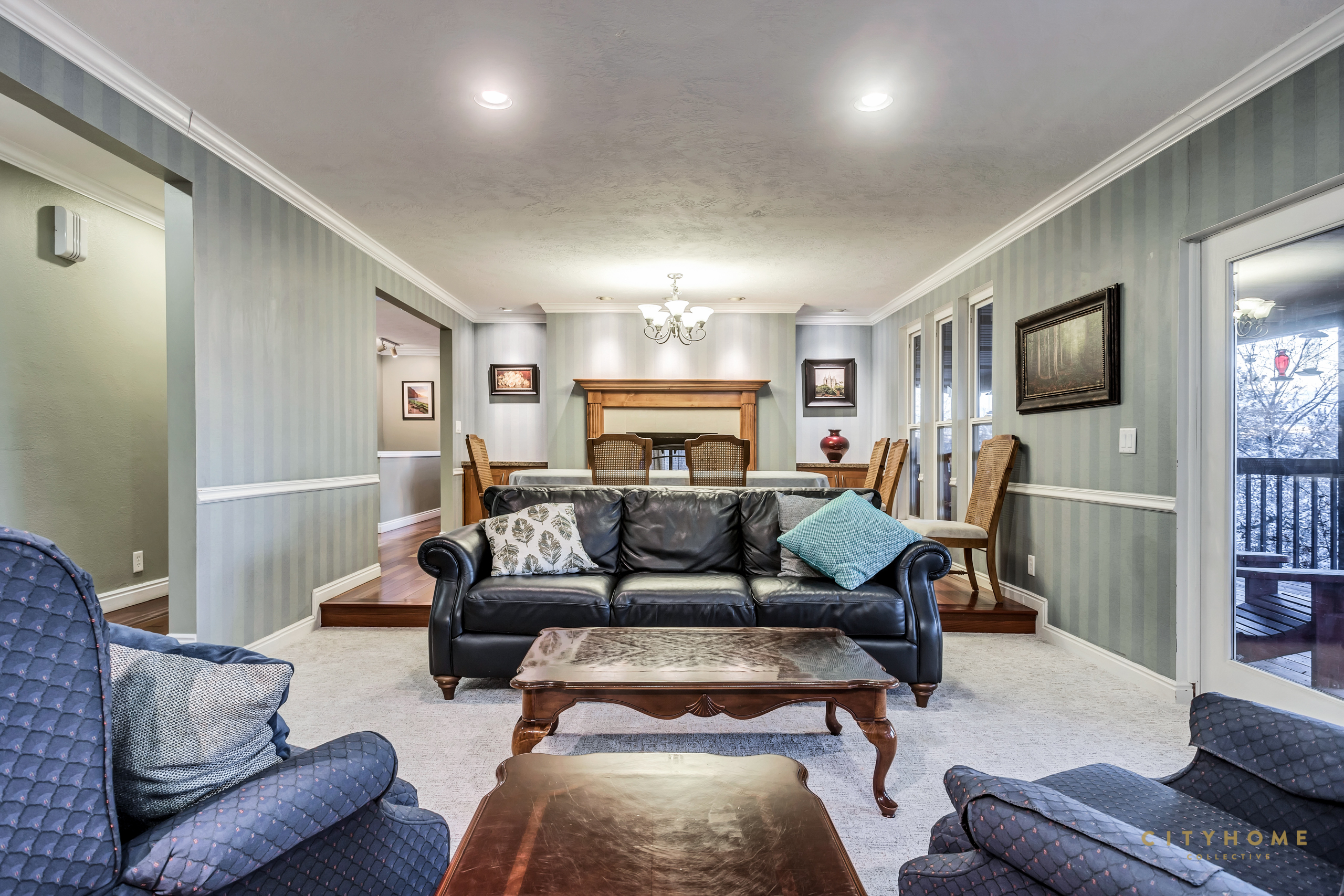 372 Oak Lane, Farmington, 84025