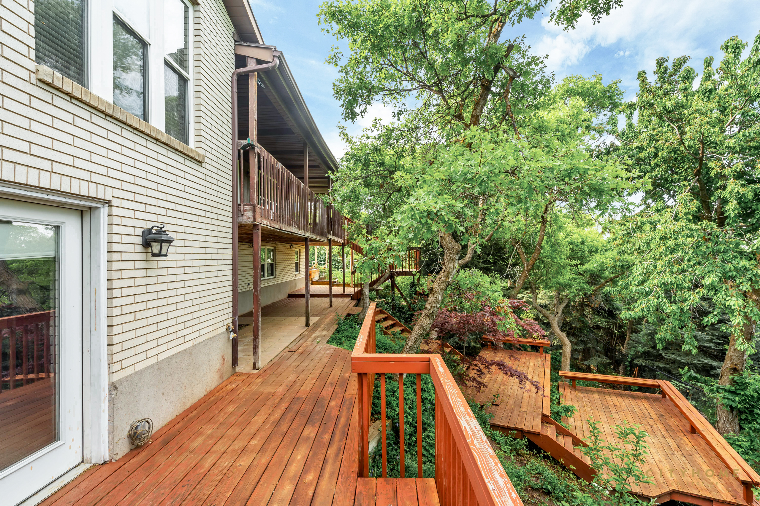 372 Oak Lane, Farmington, 84025