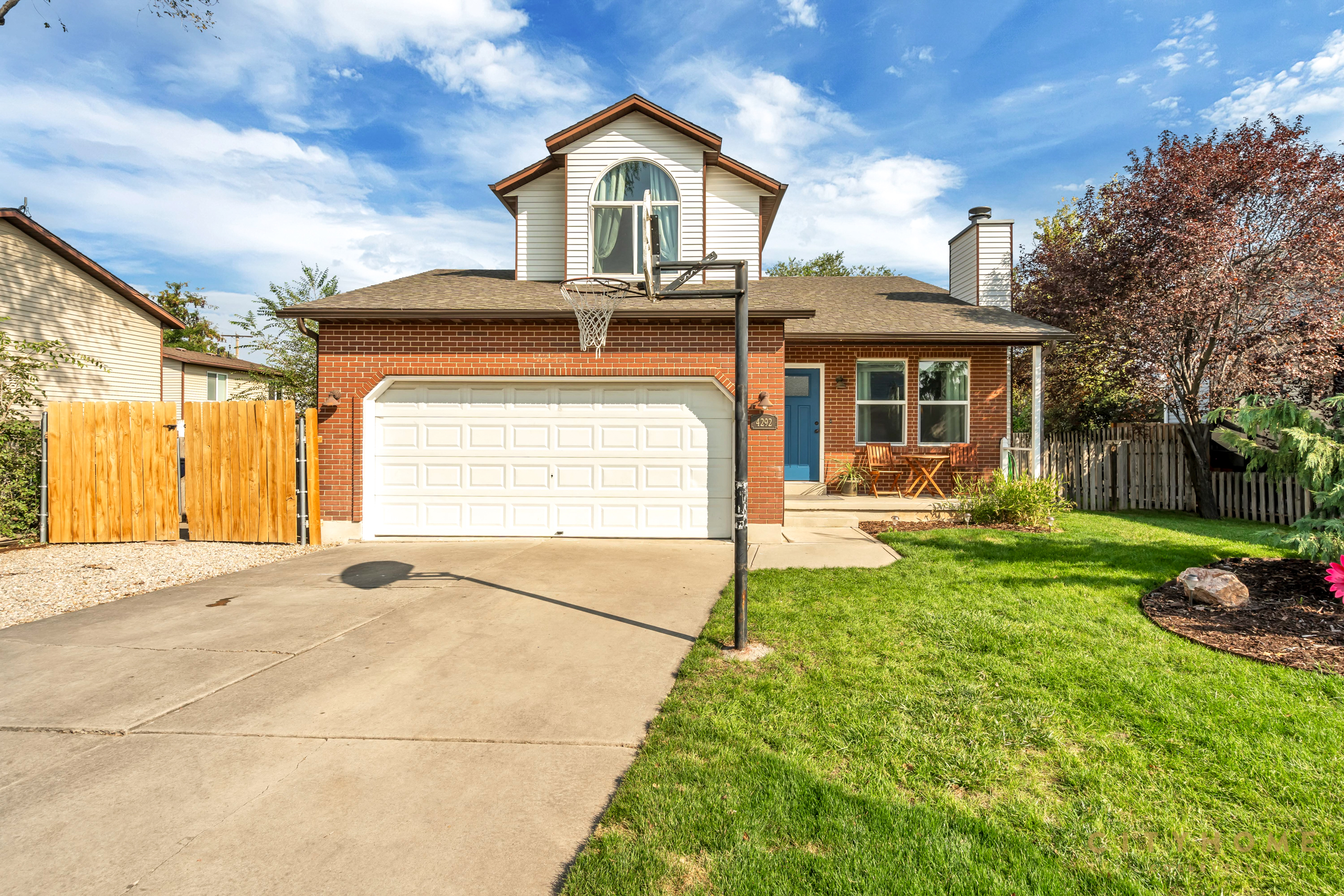 4292 W 5550 S, Roy, 84067