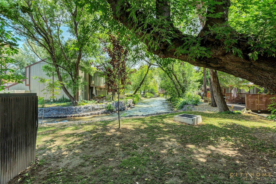 5461-s-willow-ln-2