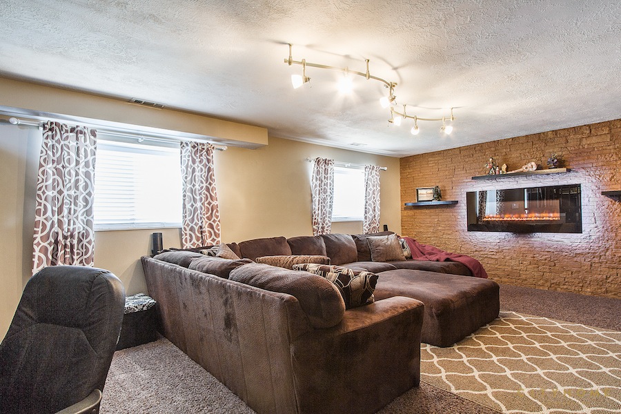 5497 S 3750 W, Roy, UT, 84067