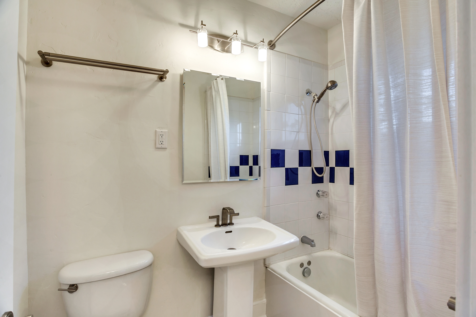 555 E 100 S #401, Salt Lake City, 84102