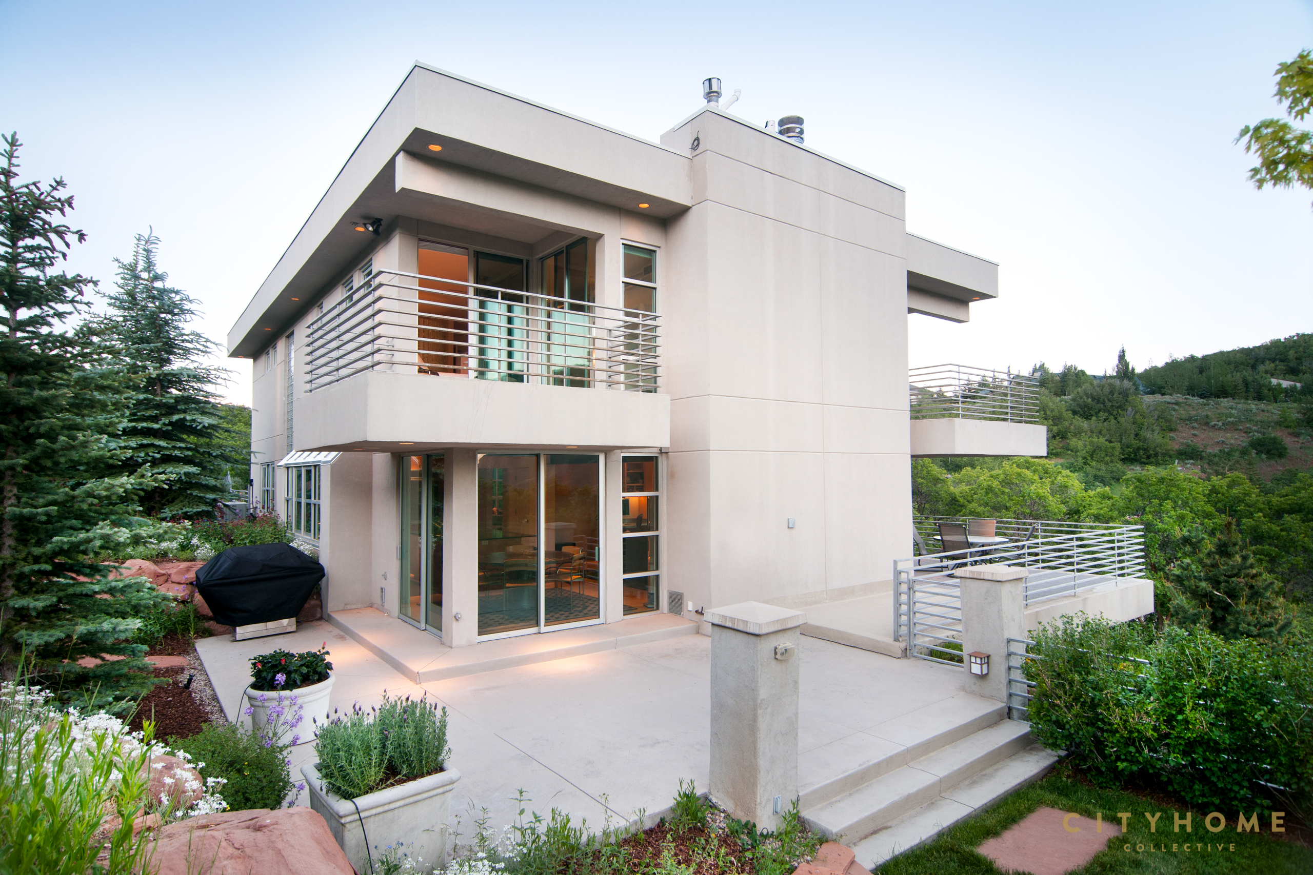 5879 E Pioneer Fork Rd, Salt Lake City, UT, 84108