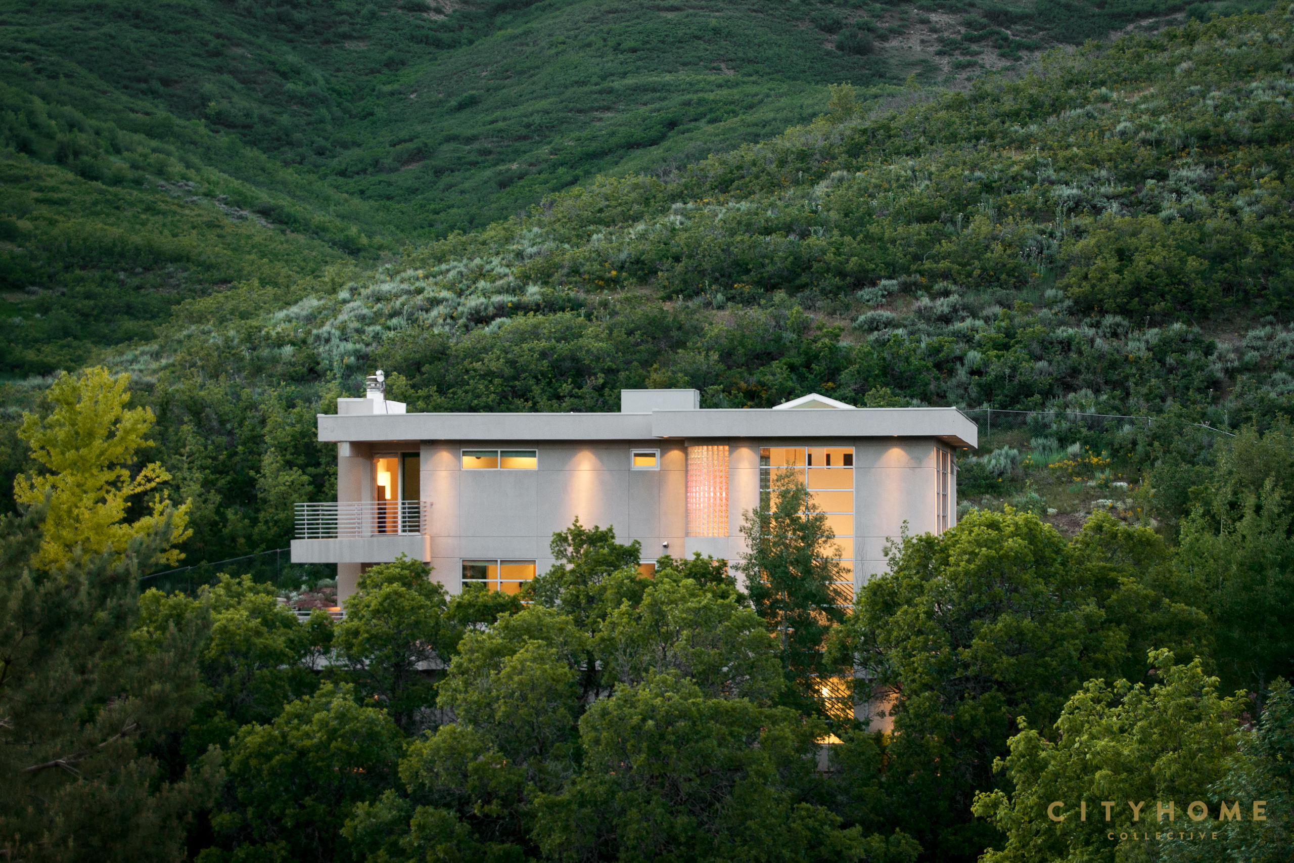 5879 E Pioneer Fork Rd, Salt Lake City, UT, 84108