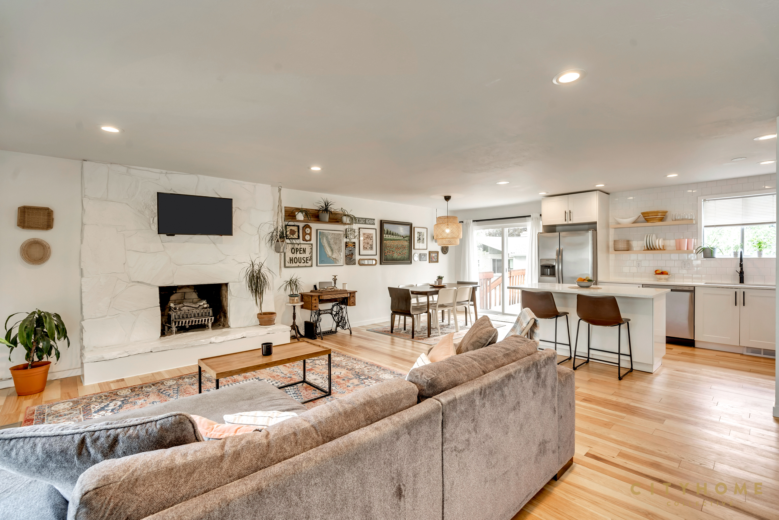 7352 S Sunhill Rd, Salt Lake City, 84121