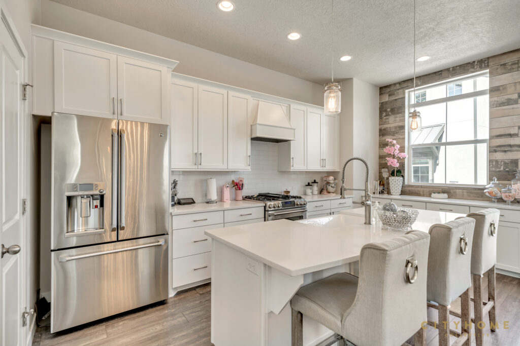 7392 S Canyon Centre Parkway #6, Cottonwood Heights, 84121
