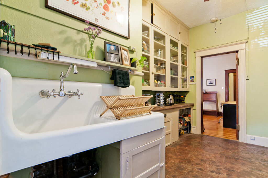 310 S 300 E #A4, Salt Lake City, UT, 84111
