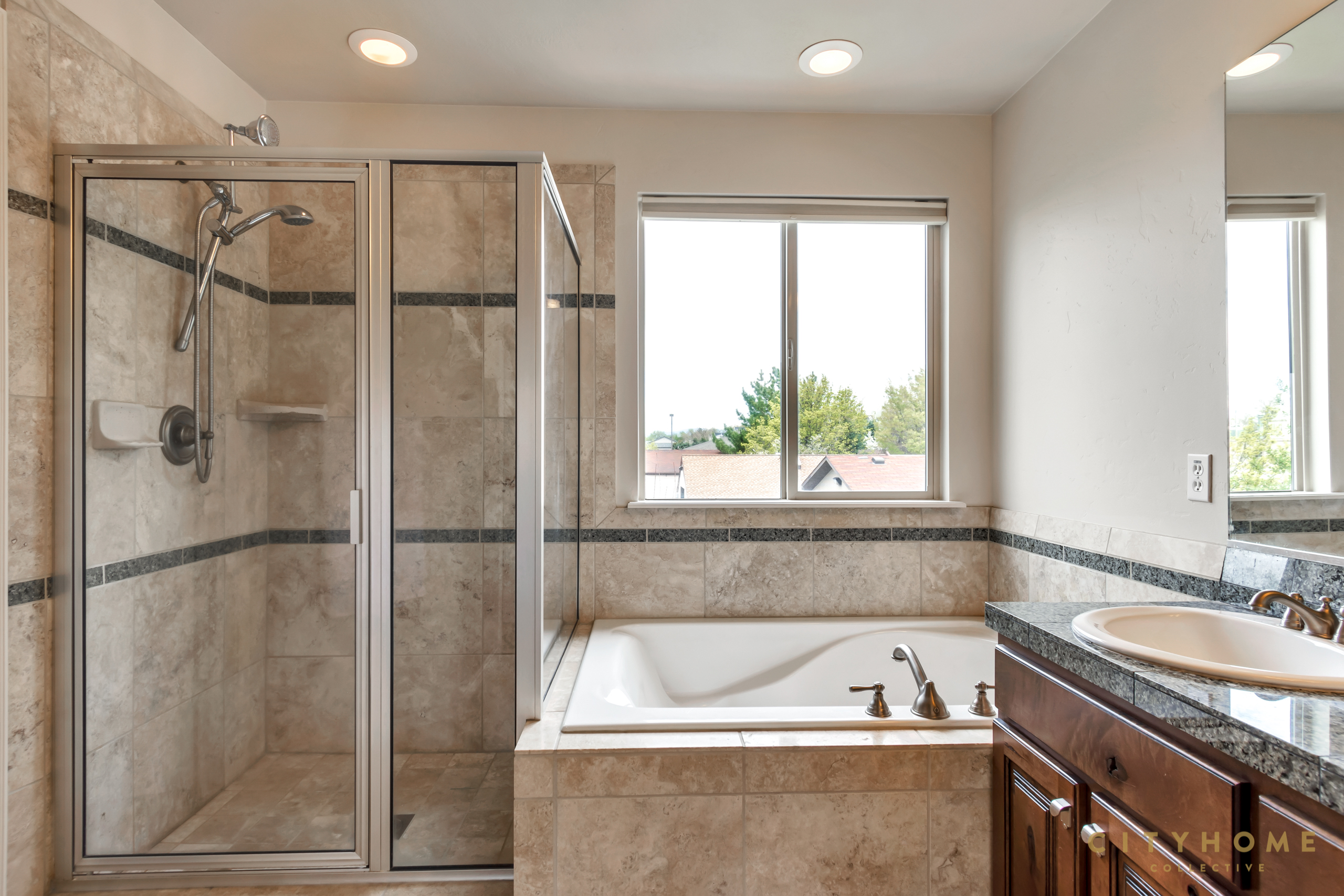 839 E Whisper Cove Rd, Sandy, 84094