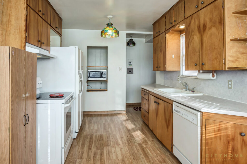 8633 S 90 E, Sandy, 84070