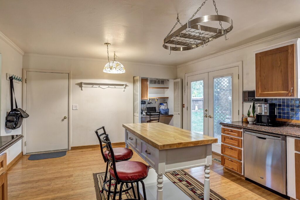 5326 S 1030 W, Murray, UT, 84105