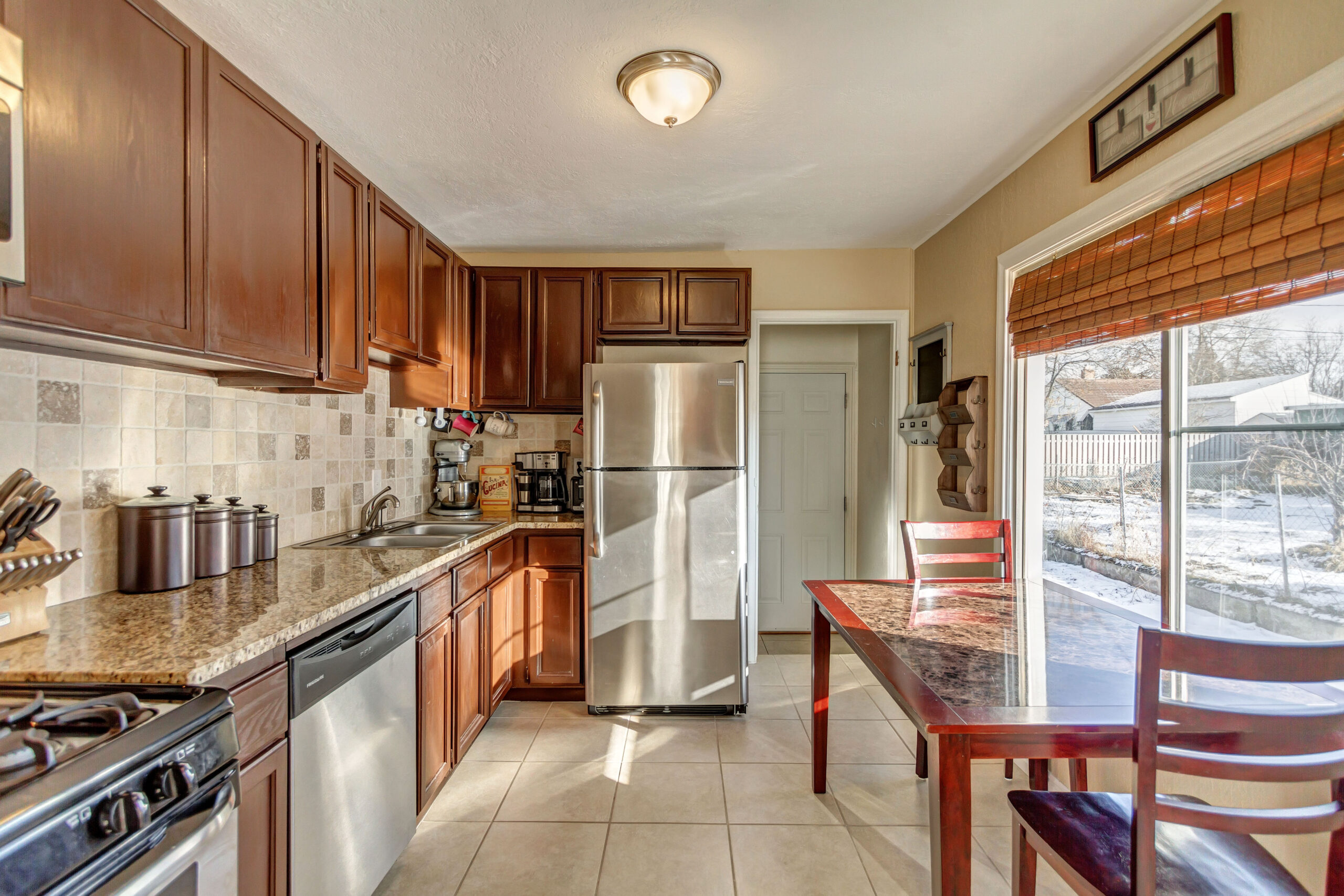 269 S Lakeview Dr, Clearfield, UT, 84015