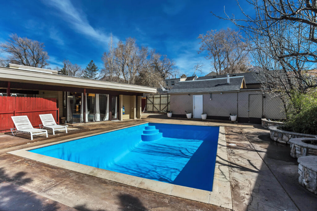 3305 S Oakwood St, Salt Lake City, UT, 84109