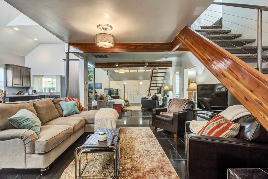 3305 S Oakwood St, Salt Lake City, UT, 84109