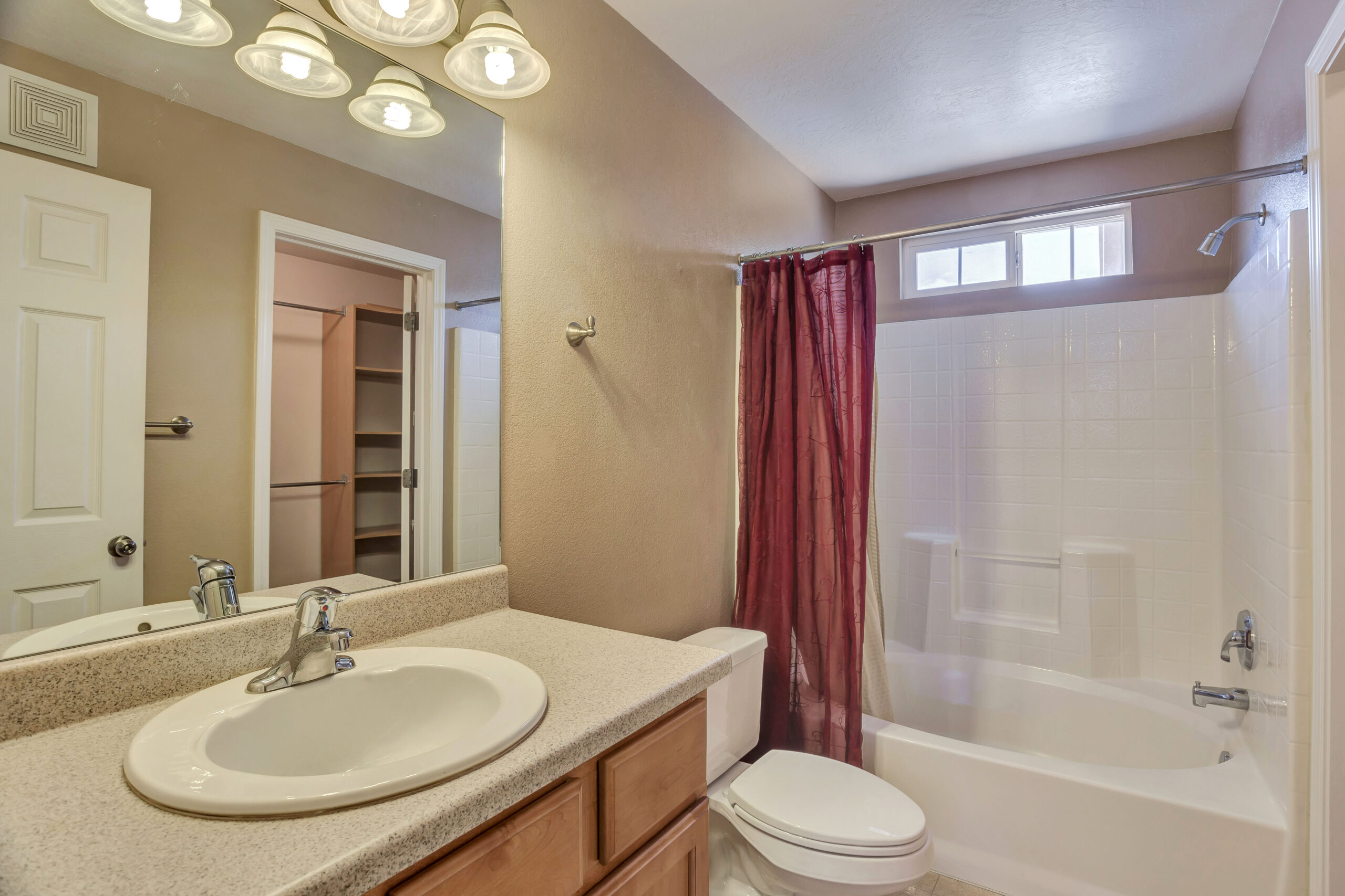 6781 Harbonne Ln, West Jordan, UT, 84084