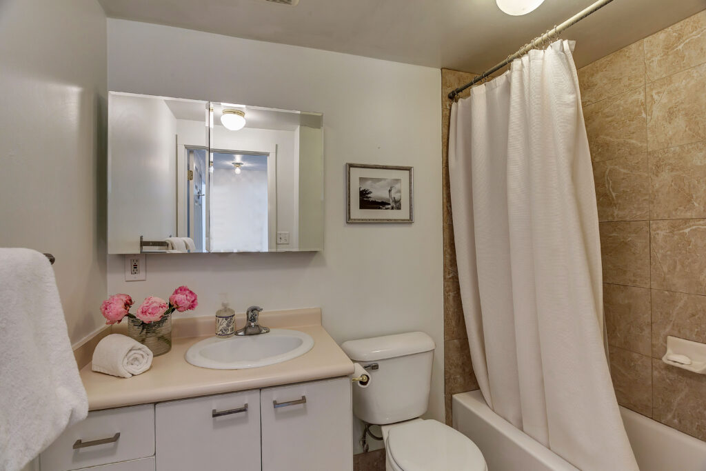 754 Bueno Ave, Salt Lake City, UT, 84102