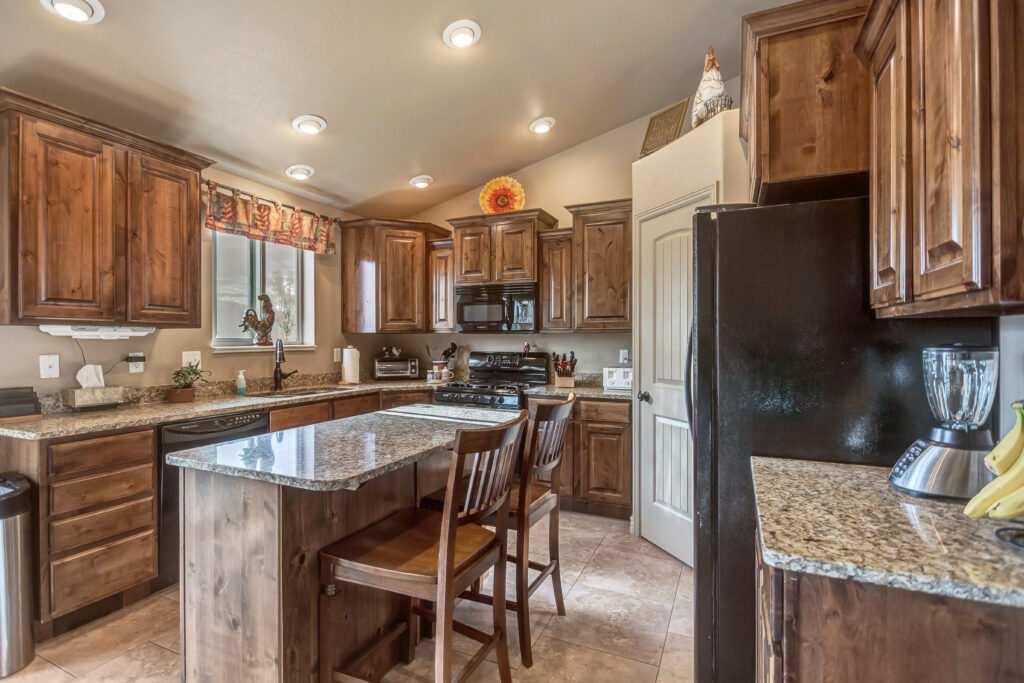 3224 W 1025 N, Layton, UT, 84041