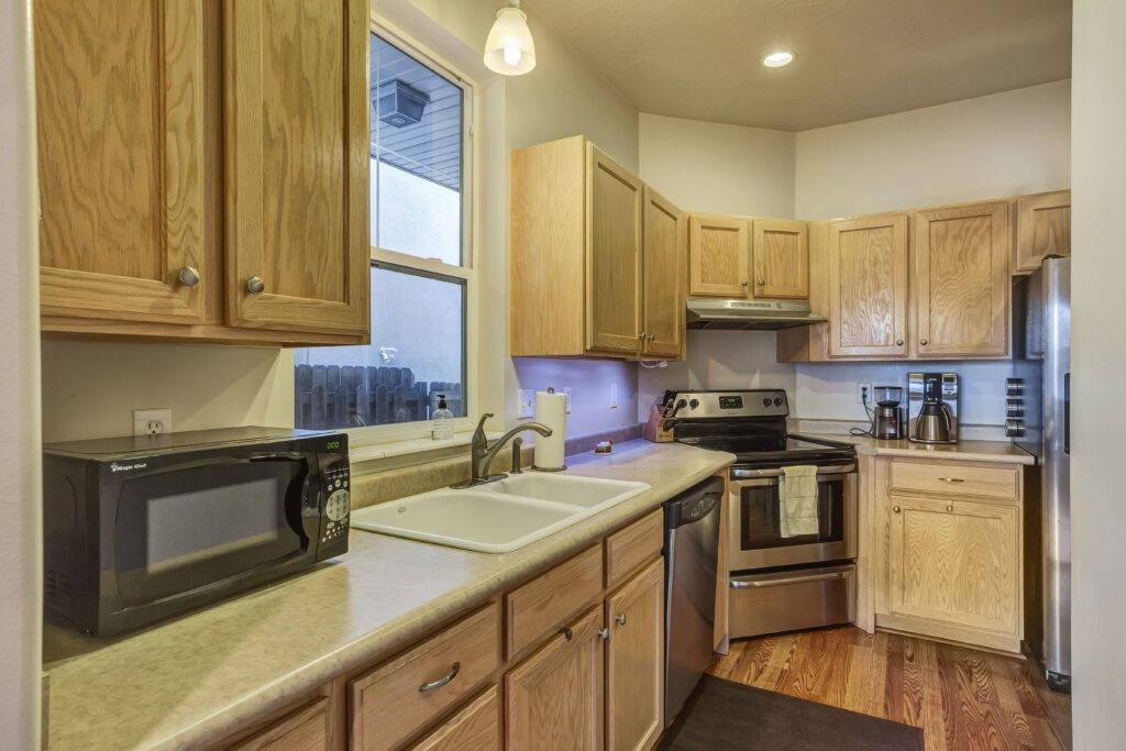 663 S 500 E, Salt Lake City, UT, 84102