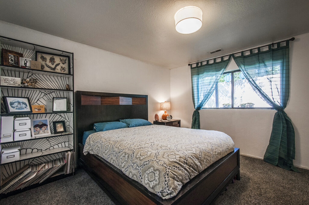 711 E Nibley View Ct, Salt Lake City, UT, 84106