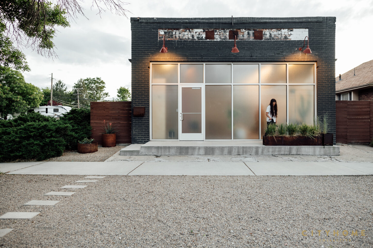 COLLECTIVE Casas | Kerri’s Storefront